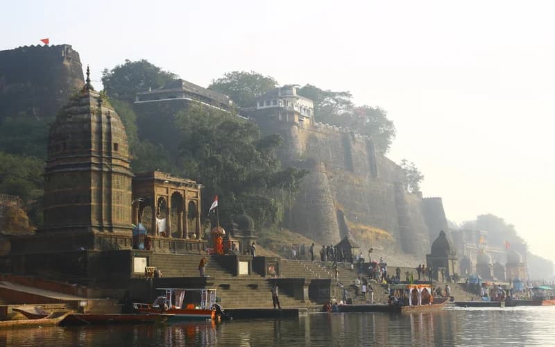 Maheshwar Tourism — SSVE Cabs